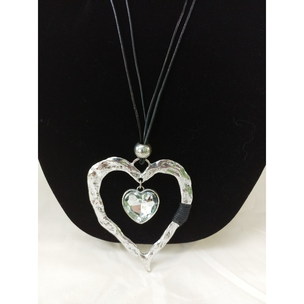 Bling heart pendant necklace silver tone NWT 19"
